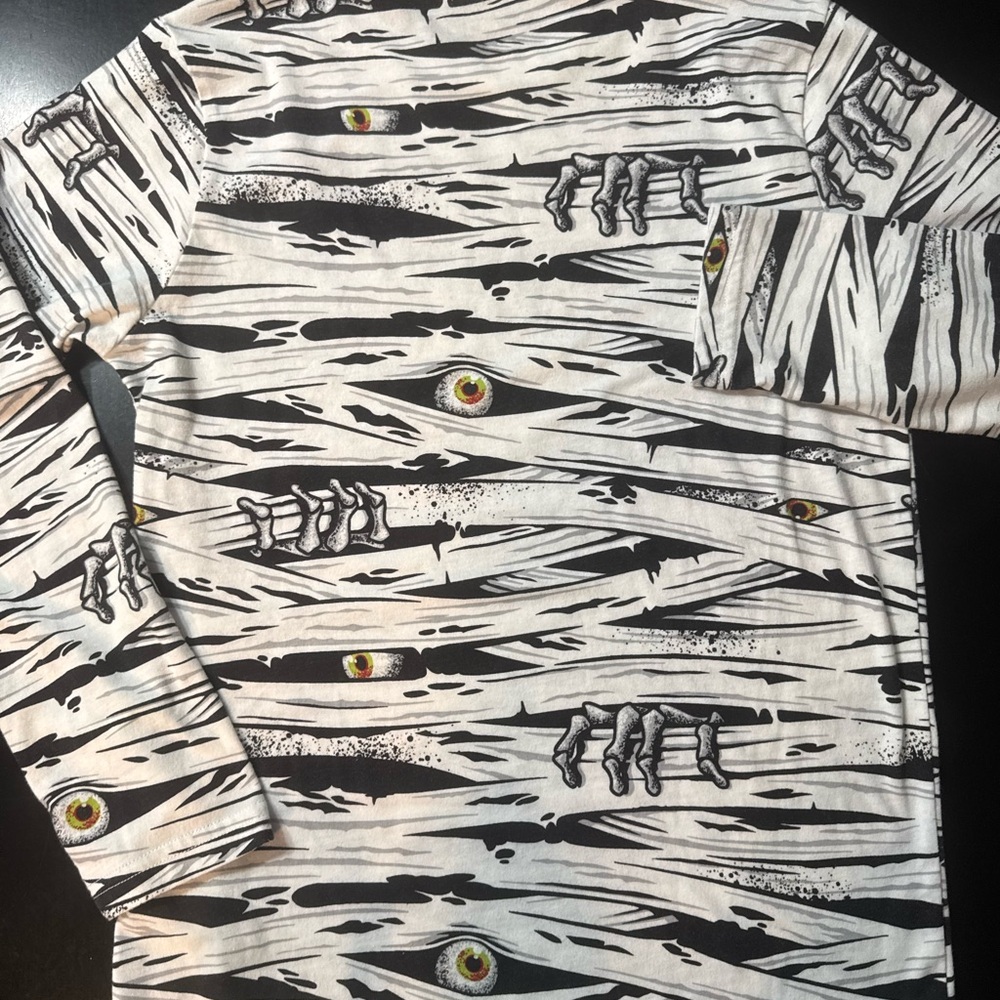 Spooky Eye Long Sleeve Kids Tee - Black and White Size 10/12